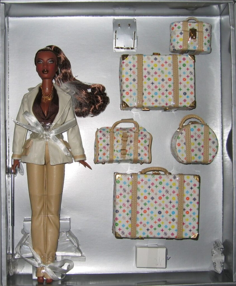 Integrity Toys Fashion Royalty Flawless Glow Adele Makeda (91032