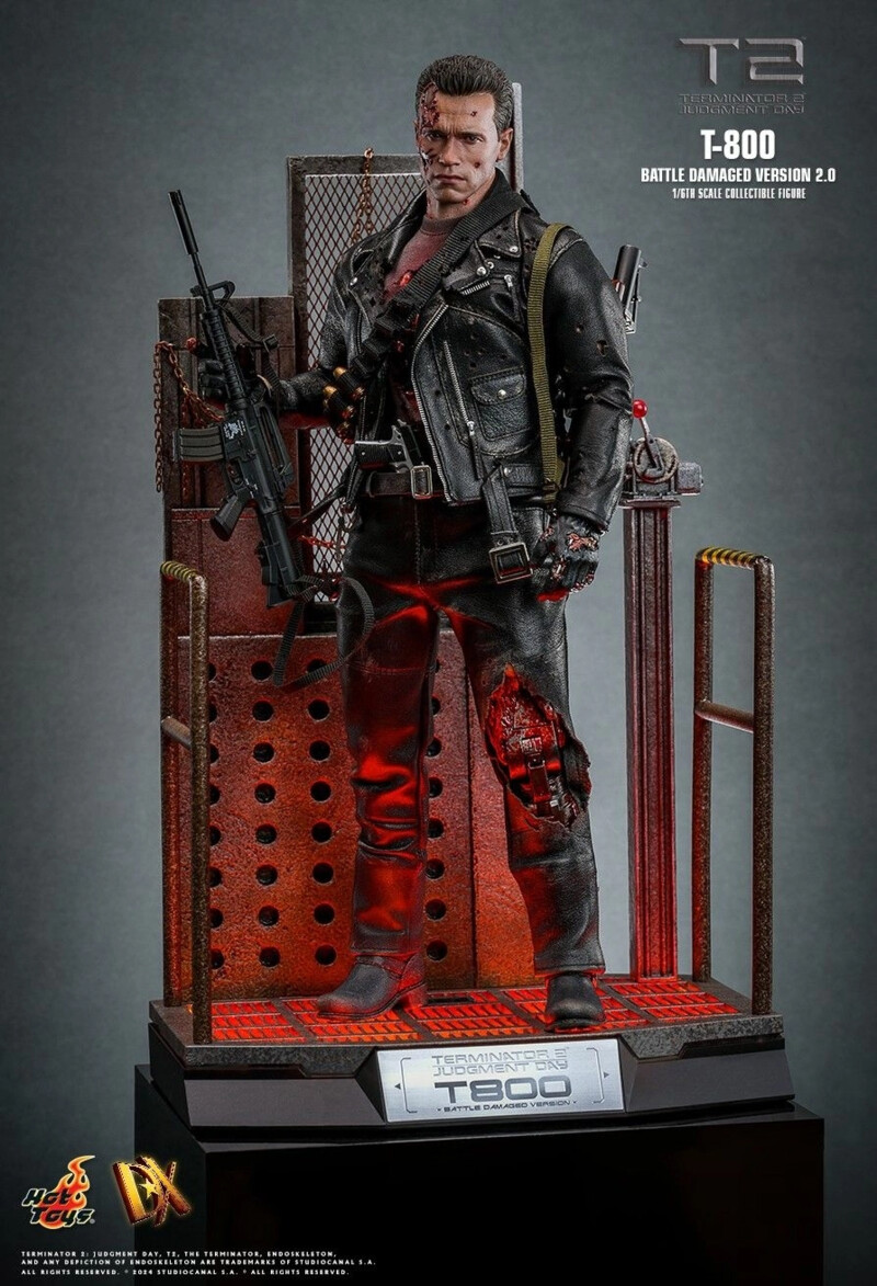 DX46　VER2.0　ターミネーター　T-800　1/6　フィギュア　素体 Hot Toys T-800 (Battle Damaged Version 2.0) (DX46) cерії